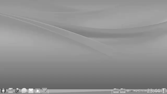 The Mandriva Linux 2011 desktop in its default view
